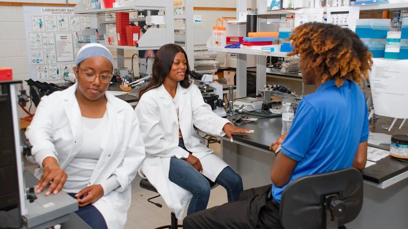 Voorhees students working in a science laboratory